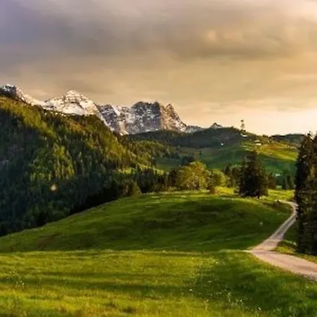 Ochsenhorn In 100 M² / 4-8 P. 아파트