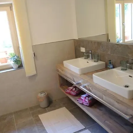 Apartament Ochsenhorn In 100 M² / 4-8 P. Lofer