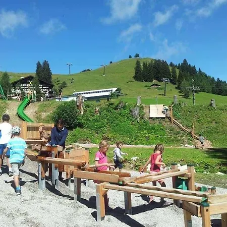 Apartament Ochsenhorn In 100 M² / 4-8 P. Lofer